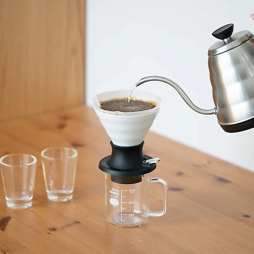 HARIO White Immersion Dripper Switch Size 02 – Ceramic Coffee Dripper Made in Japan (200ml)