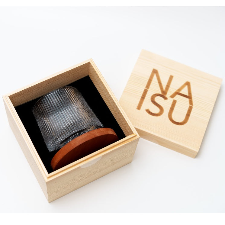 NAISU Spinner Glass – Sleek, Swirling Elegance for Drinsk with Spheres & Diamond Clear Ice