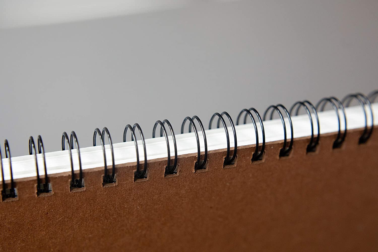 Strathmore 400 Series Colored Pencil Pad, Wire Bound, 30 Sheets [9x12inches]