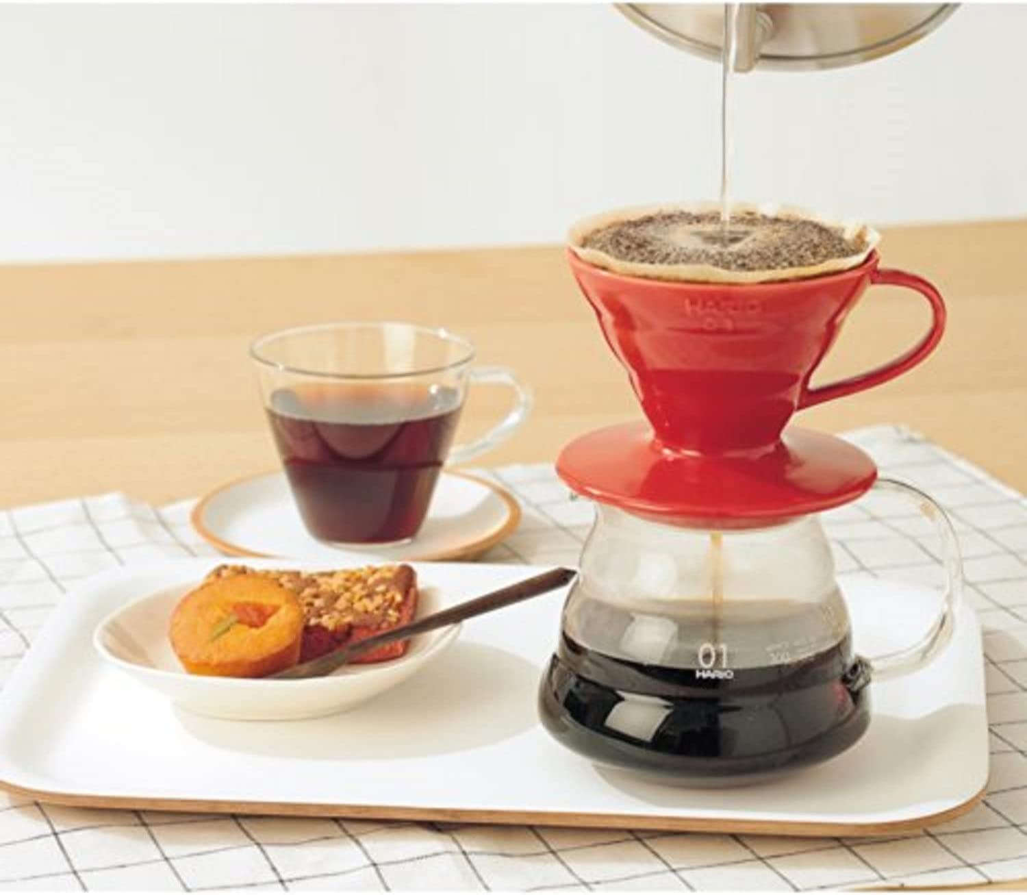 Hario V60 Red Ceramic Dripper 01/02