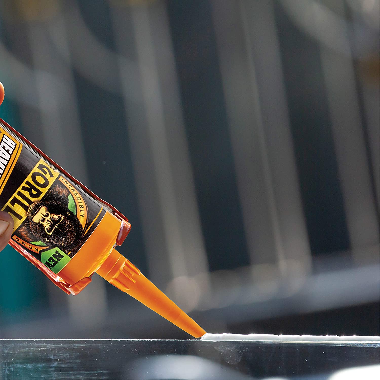 Gorilla Heavy Duty Regular/Ultimate Construction Adhesive, 9 oz/266ml White Cartridge