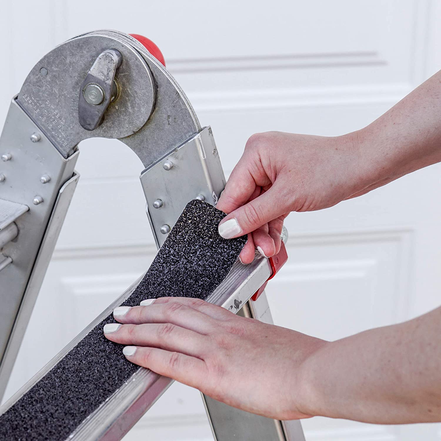 Gorilla Anti-Slip Tread Tape [3m x 5cm]