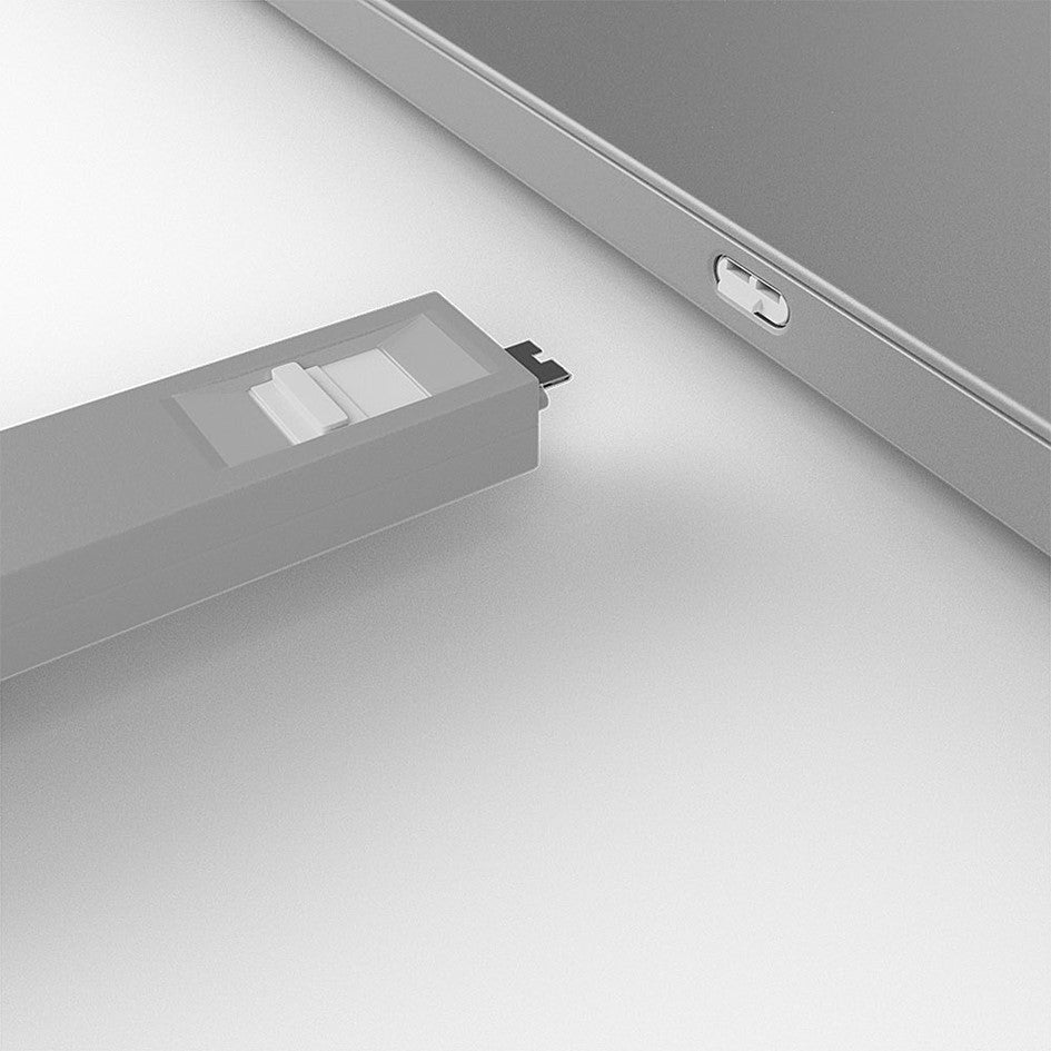 Lindy USB-C Port Blocker White 40427 (4 Pack + 1 Key) Thunderbolt 3 Security Lock