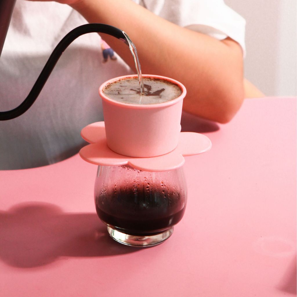The Phinoi Coffee Dripper Modern Vietnamese Pour Over 1 - 2 Cups [Pink]