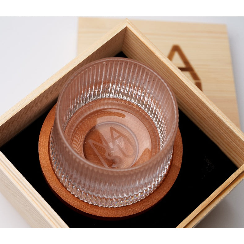 NAISU Spinner Glass – Sleek, Swirling Elegance for Drinsk with Spheres & Diamond Clear Ice